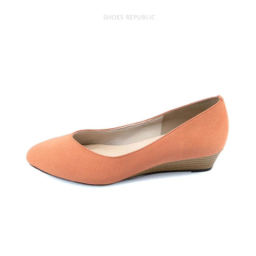 Dew4 Camel Brown the Classic Pumps
