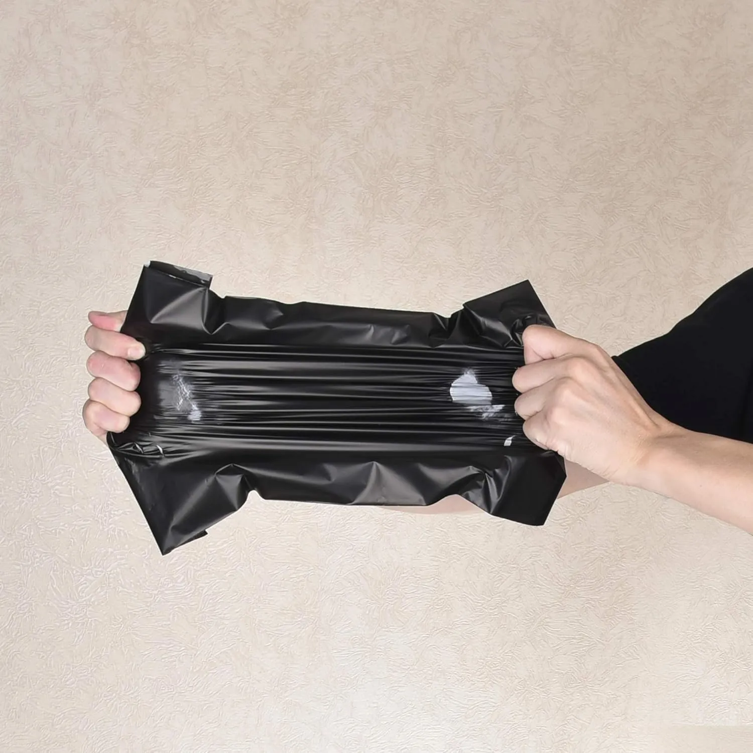 KKBESTPACK 100 Large Poly Mailers 10x13 Shipping Bags for Small Business  Self Sealing Package Envelopes (10 x 13 Pack of 100, Black)