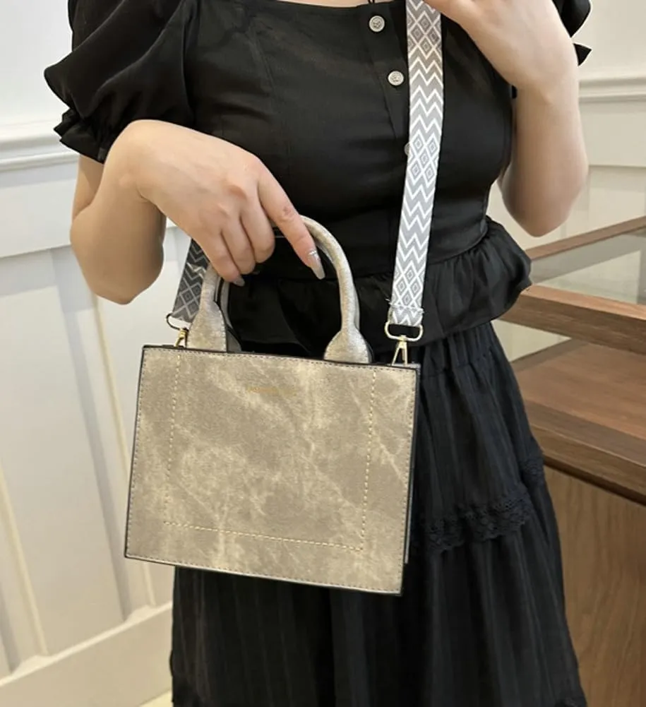 Retro Shoulder Bag for Women Vegan Leather Crossbody Purse Small Square Totes Guitar Strap Handbag Satchel
